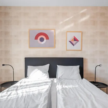 Urban Elegance At Its Finest Stylish 1-bd Flat By Flat Mаnager Sofía