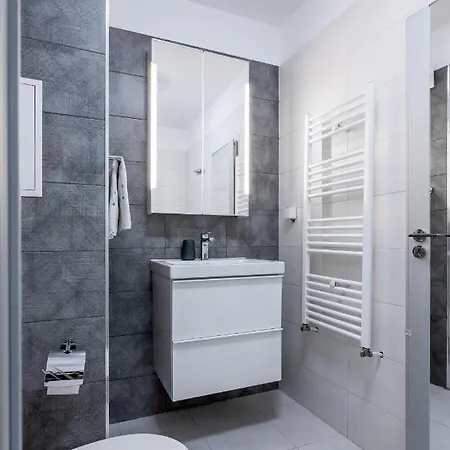 Urban Elegance At Its Finest Stylish 1-bd Flat By Flat Mаnager Apartman