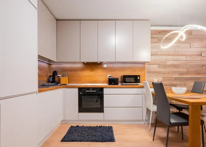 Urban Elegance At Its Finest Stylish 1-bd Flat By Flat Mаnager Sófia